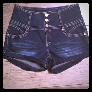 Super cute shorts! Nwot